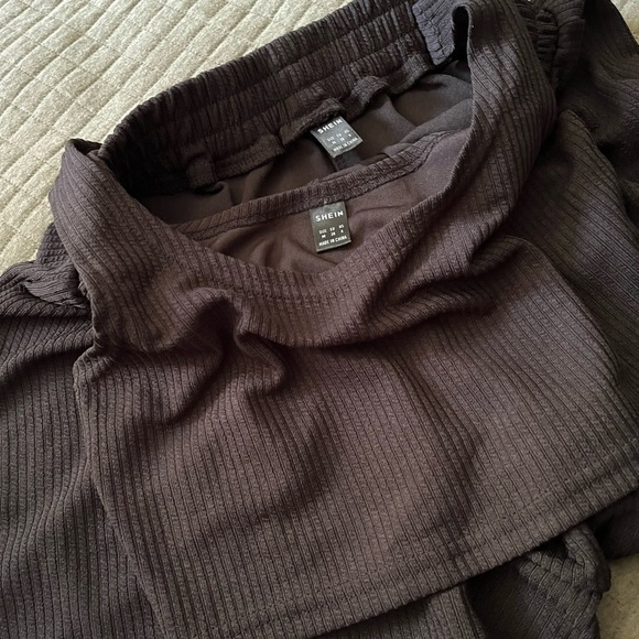 Shein Solid Ribbed Tank & Drawstring Shorts, Size M - Picture 4 of 4